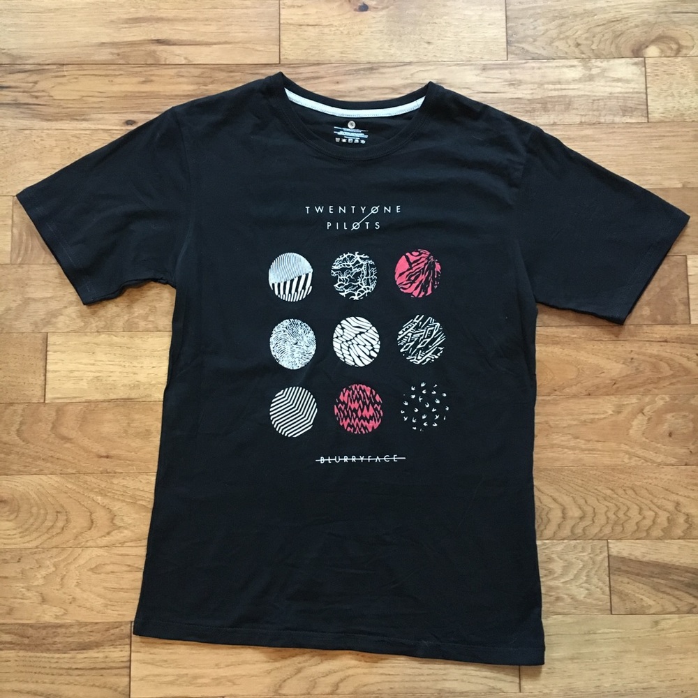 🚫SOLD🚫 21 Pilots Tee